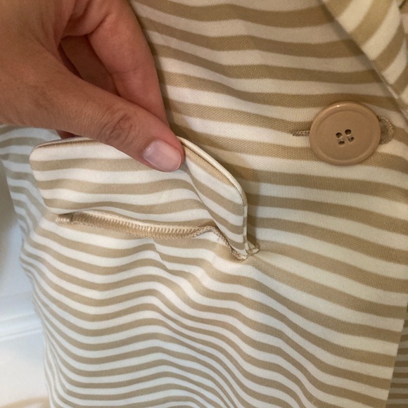 Quarter length striped blazer - Picture 6 of 7